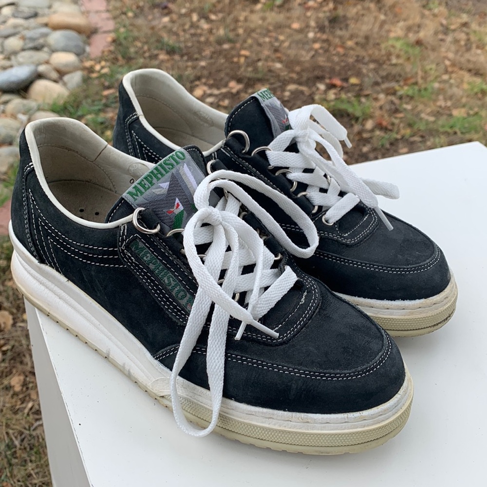 MEPHISTO Vintage Black Sneakers Women’s Size 5.5